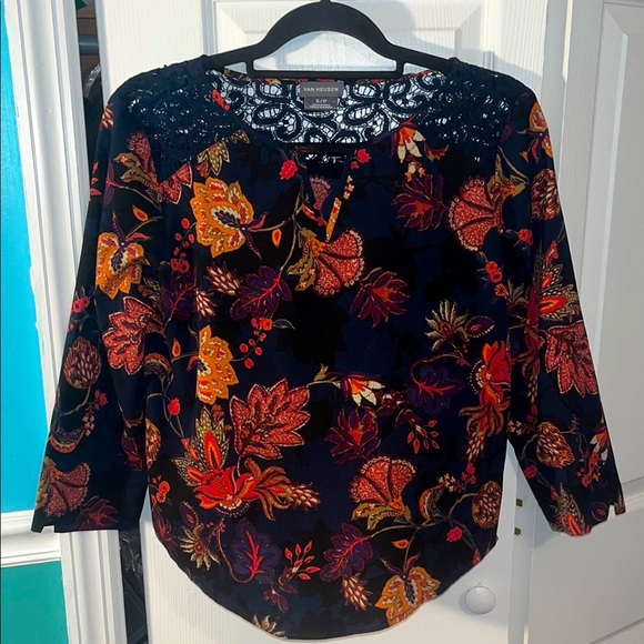 Van Heusen Top Blouse Women’s Small Petite Navy Orange Red - Picture 1 of 3